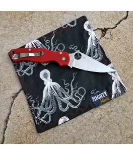 The Kraken Mighty Mini with Microfiber